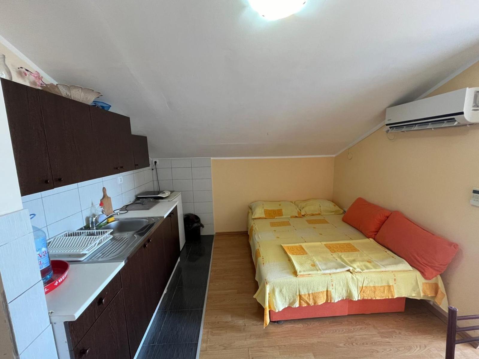 הרצג-נובי Apartments Mudric מראה חיצוני תמונה